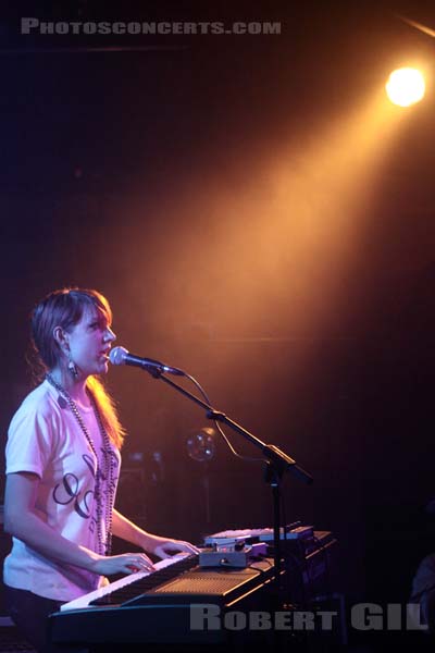 EVELINN TROUBLE - 2010-12-07 - PARIS - La Maroquinerie - 